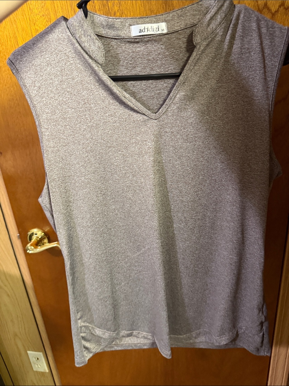 Sleeveless V-Neck Women’s Top in Heather Gray
